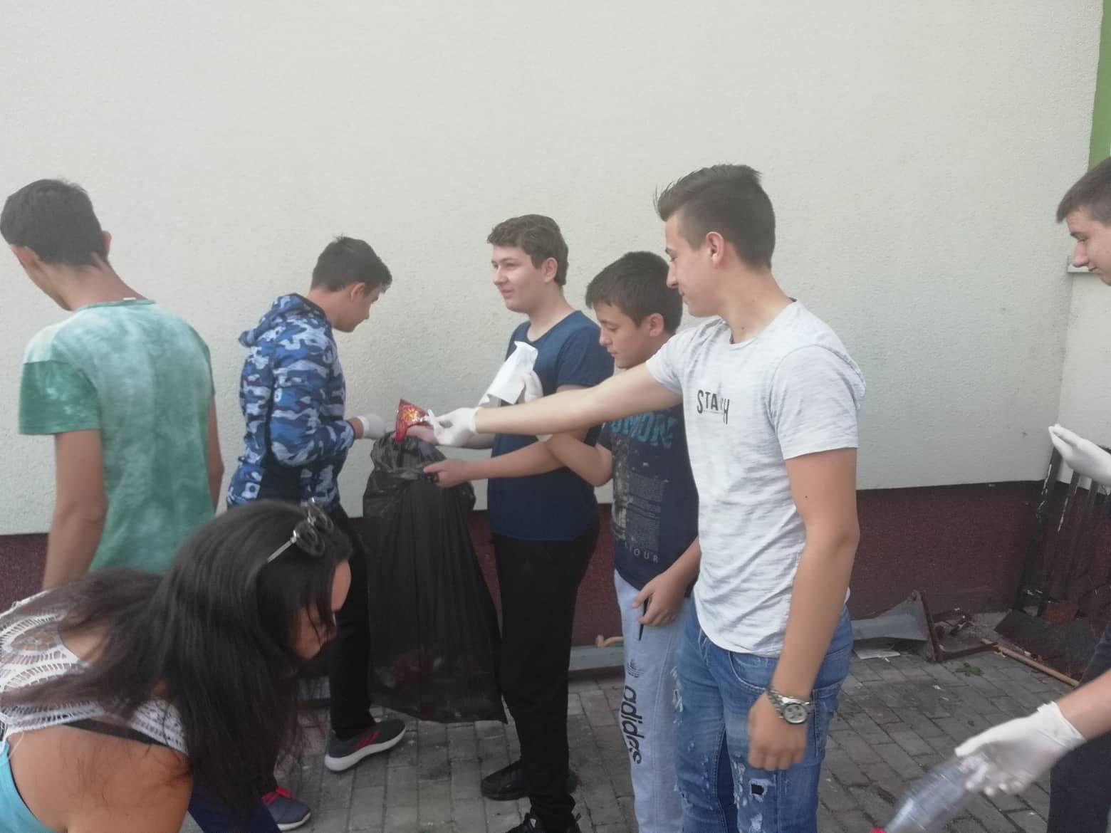 Национална акција за чистење на отпадот во СОУ „Коста Сусинов“ – Радовиш